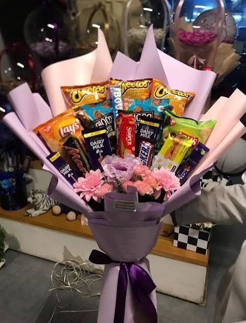 Chocolate Bouquet Item 7